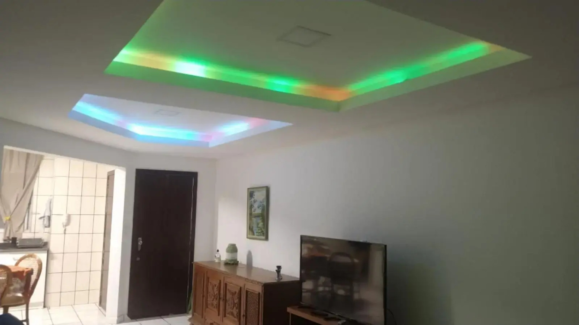 Apartamento 3 quartos e 3 sacadas de frente para o mar com visão panorâmica de toda praia de Itapema