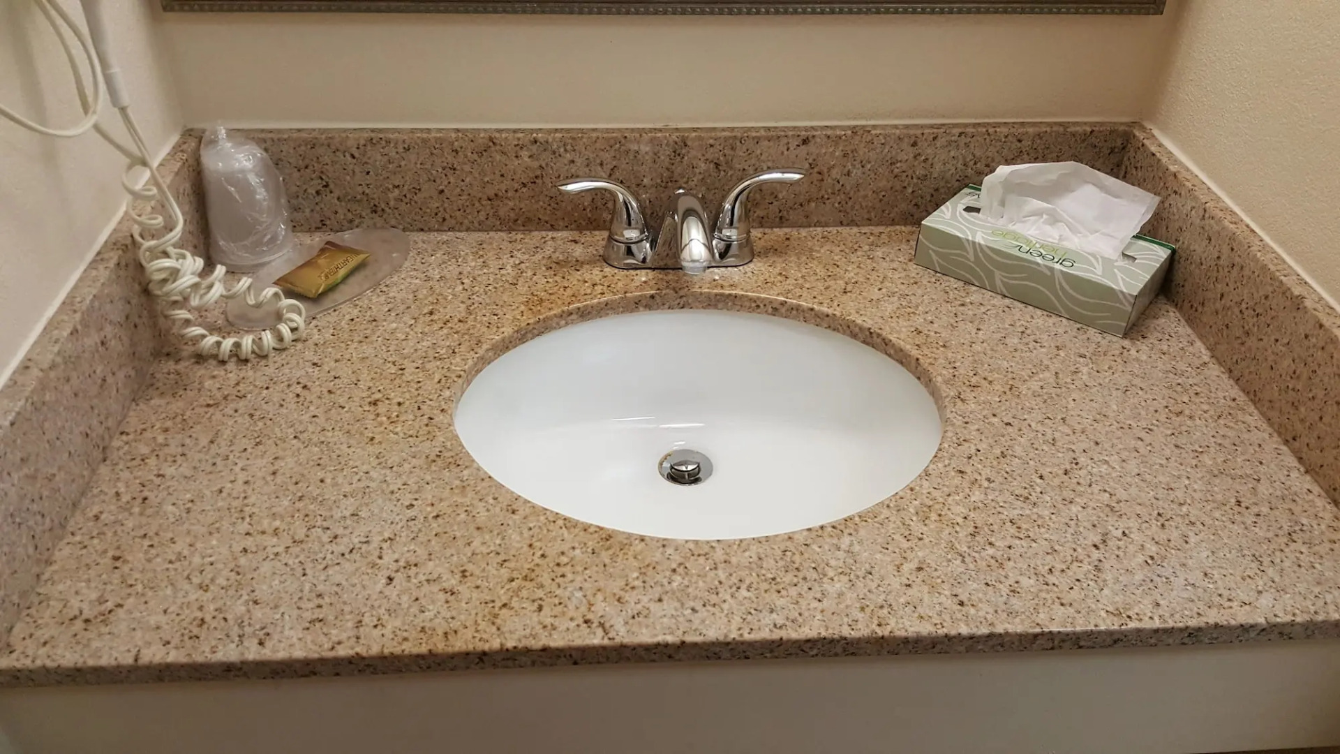 Waterfront Inn PHL Airport