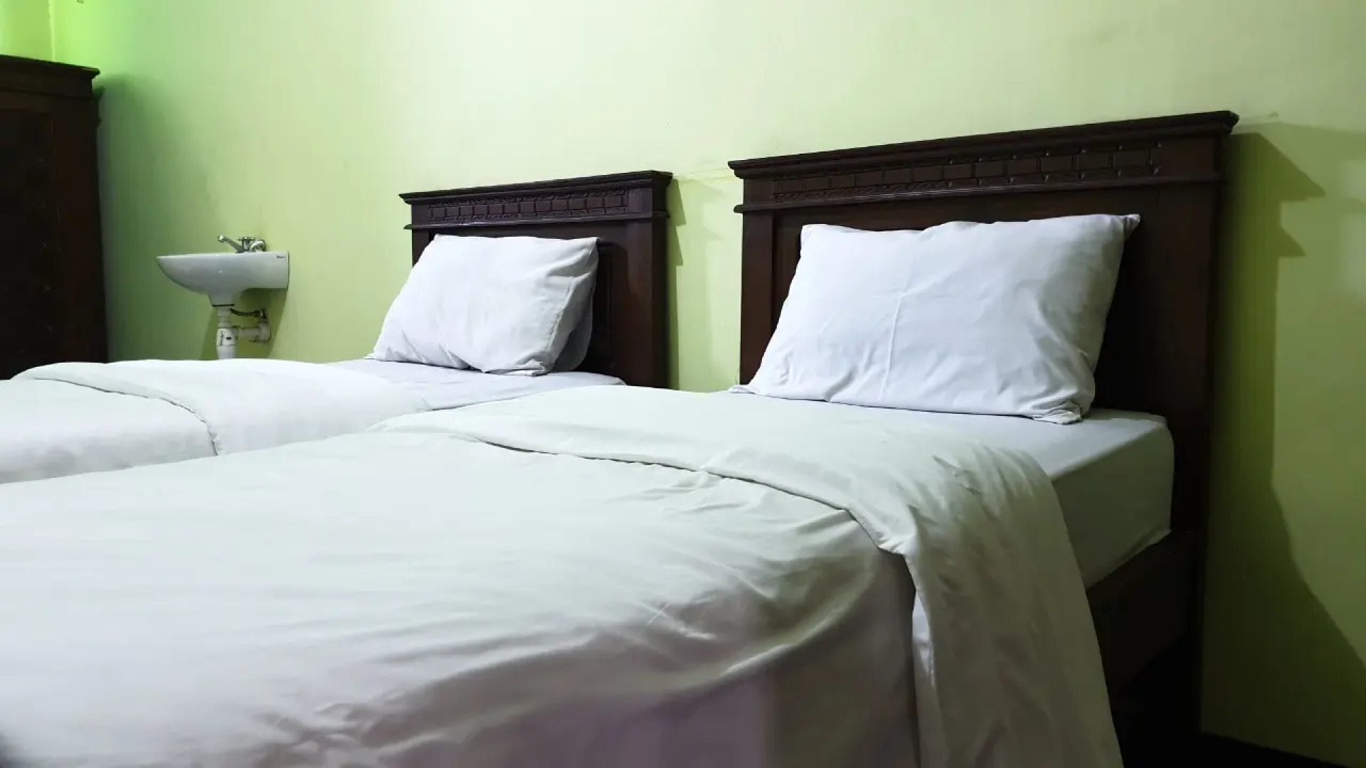 OYO 1639 Penginapan Anggrek Syariah 1