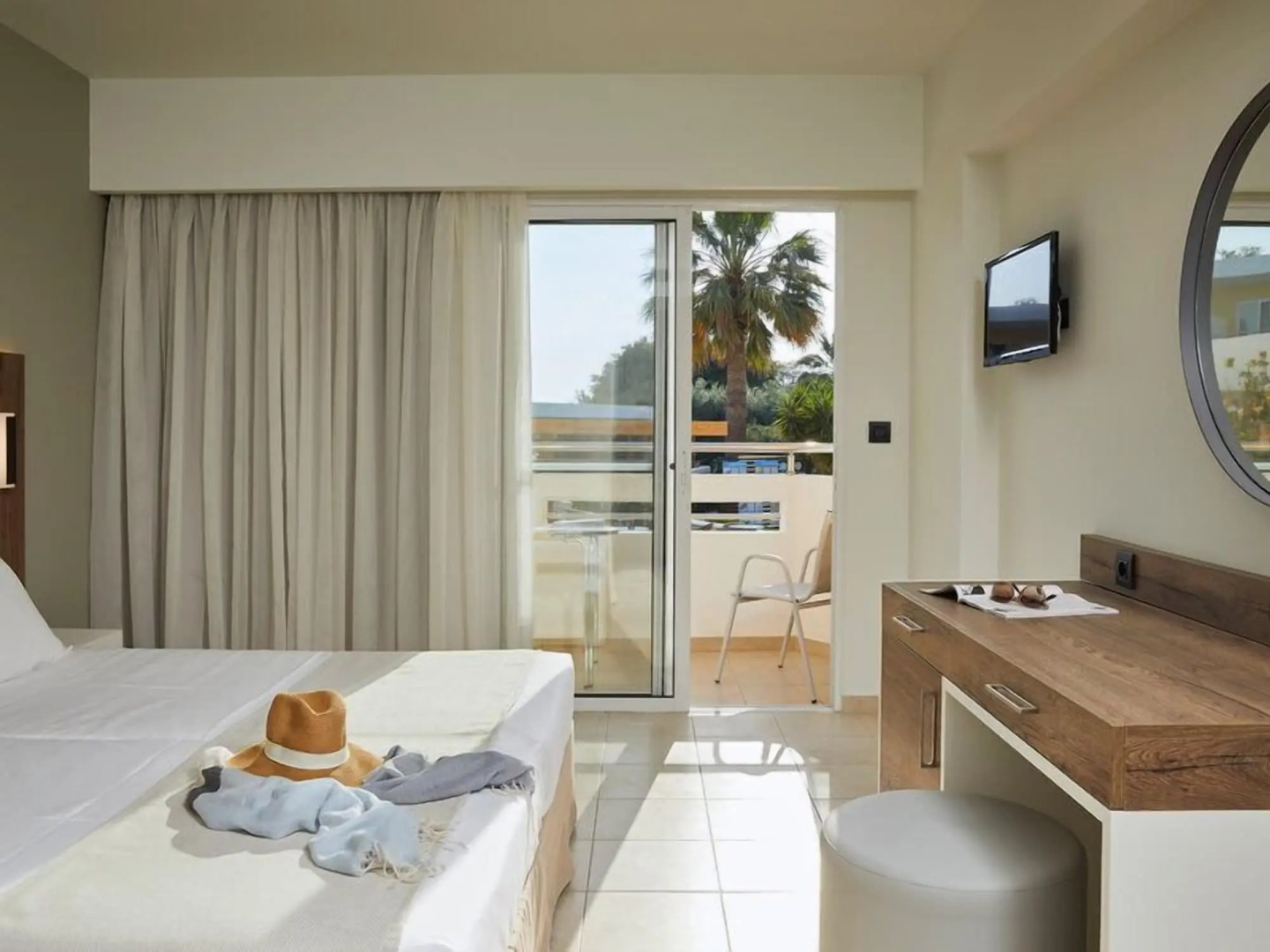 Отель Alex Beach Hotel - Bungalows