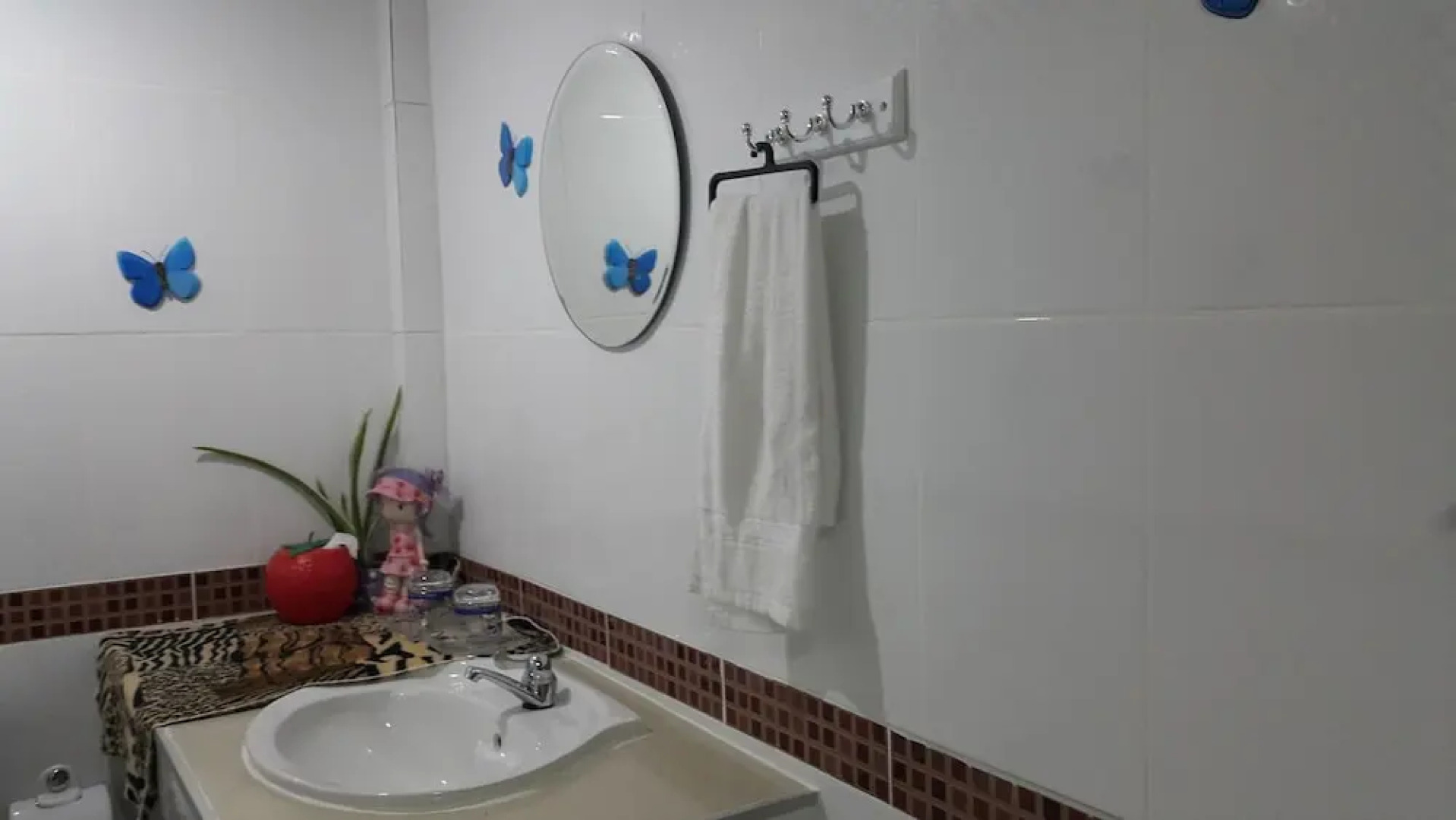 Ruenthai Rimnam Resort