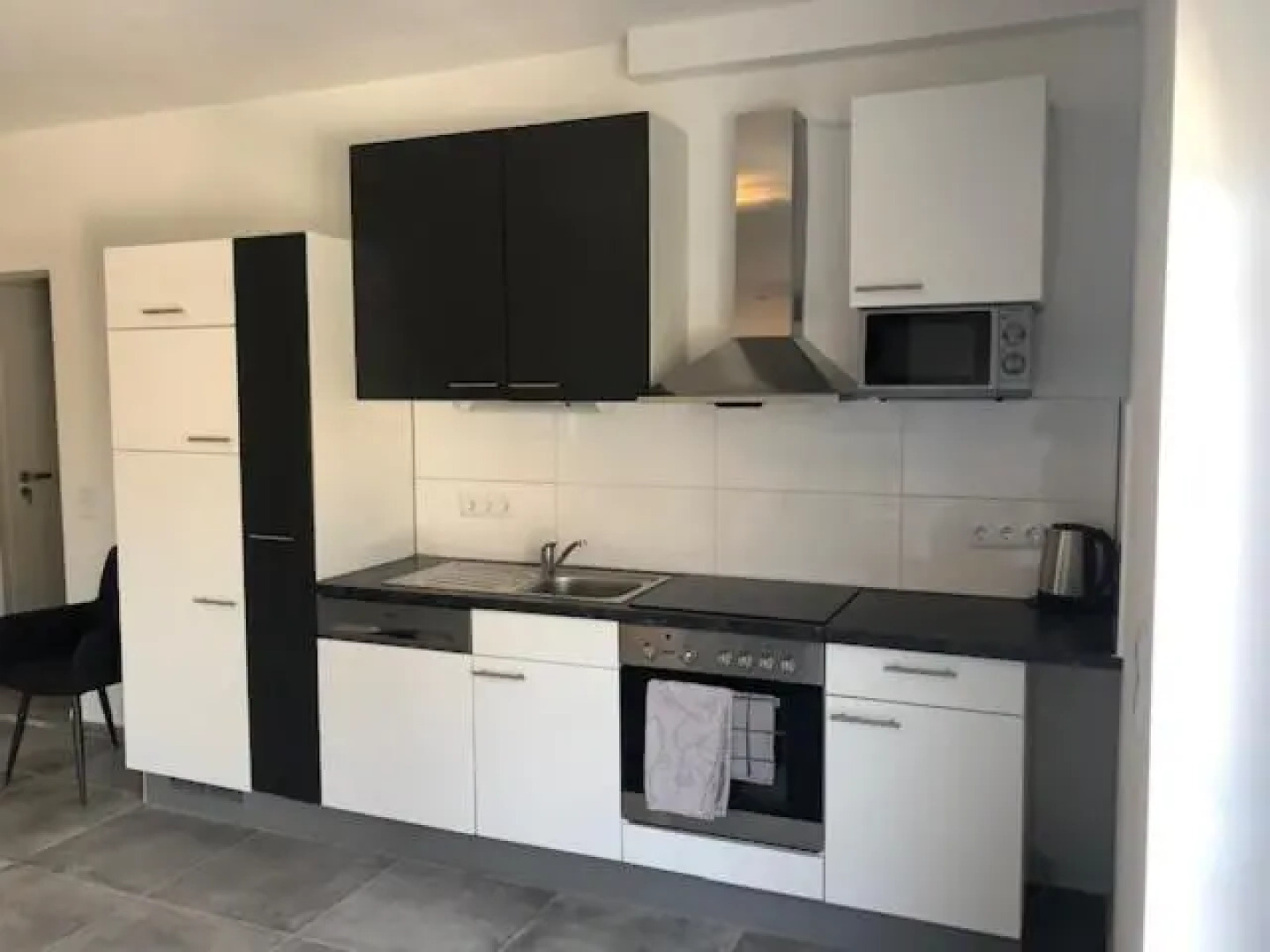 Wunderschöne Terrassenwohnung mit Seeblick! Ruhelage!