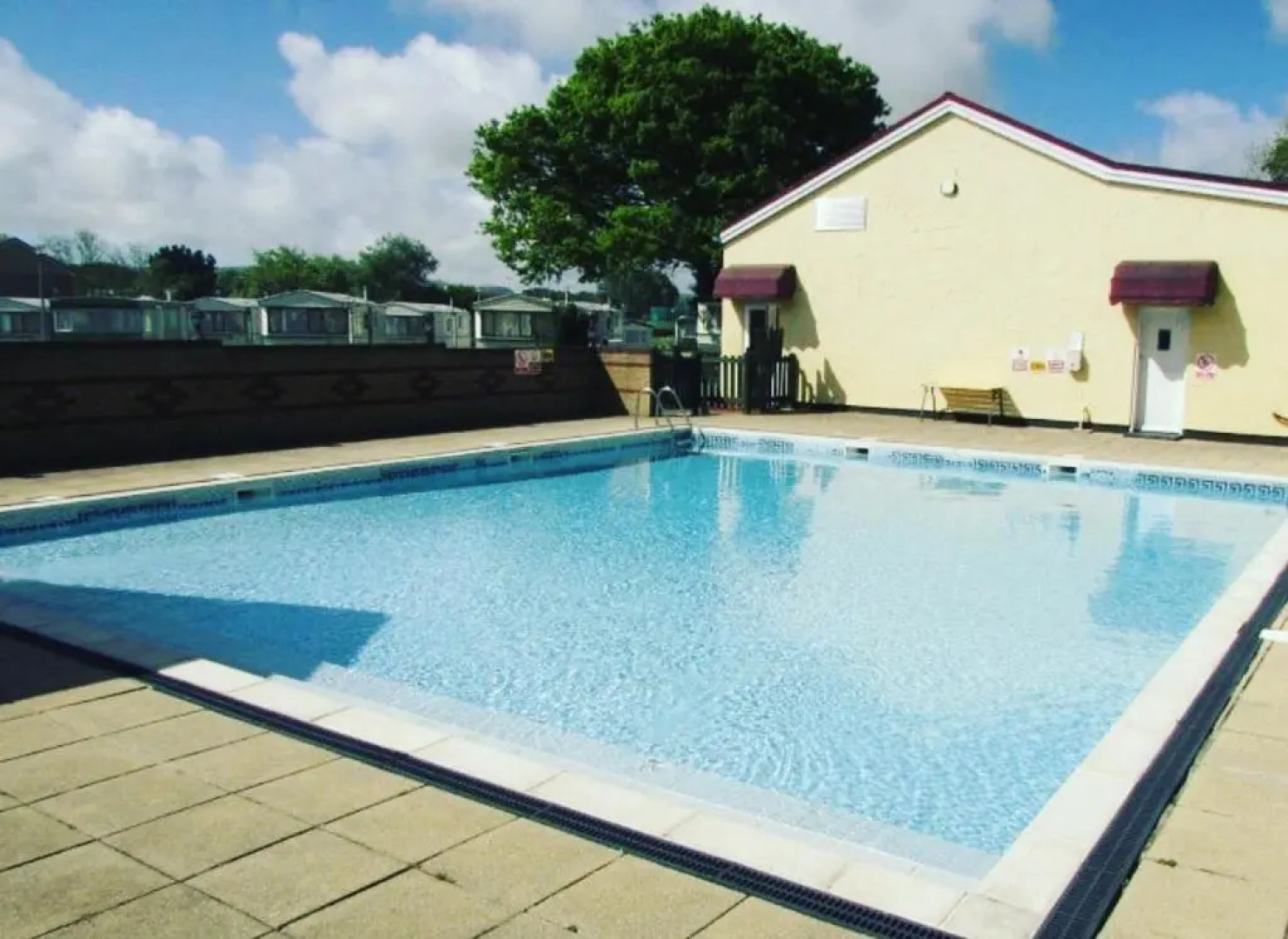 J2 Static Caravan at Fairway Holiday Park