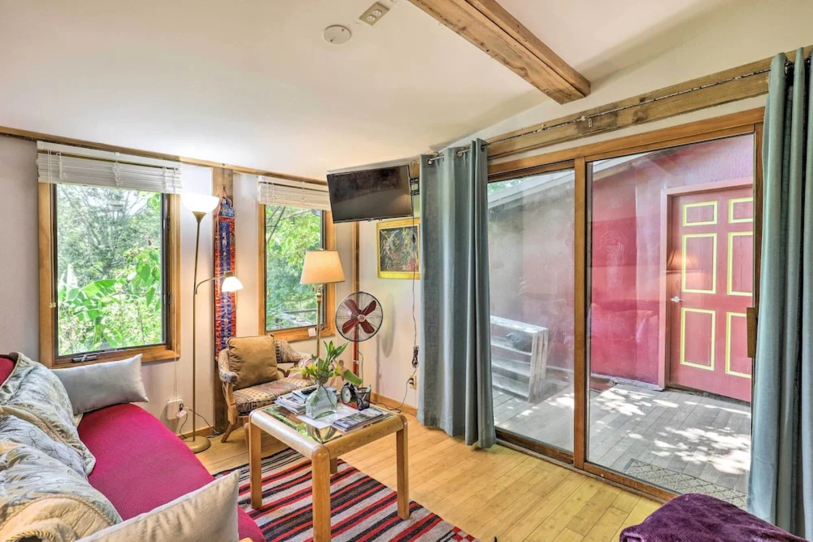 BBQ Deck + Views: 'sweet Suite' in Leicester