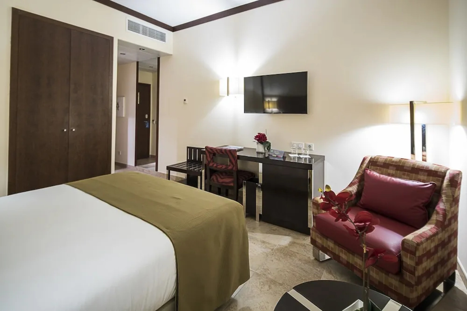 iu Hotel Saurimo Rotunda