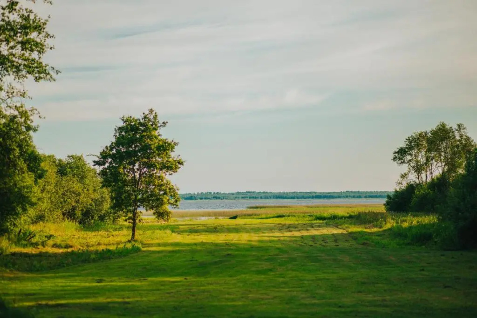 Burtnieka ezera māja
