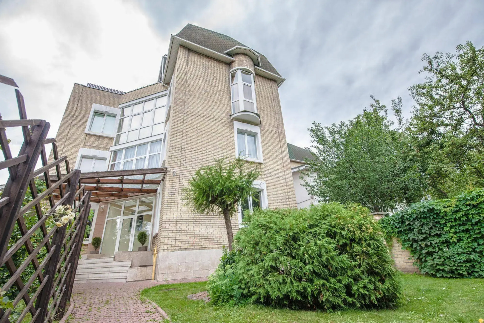 ВиллаНинна