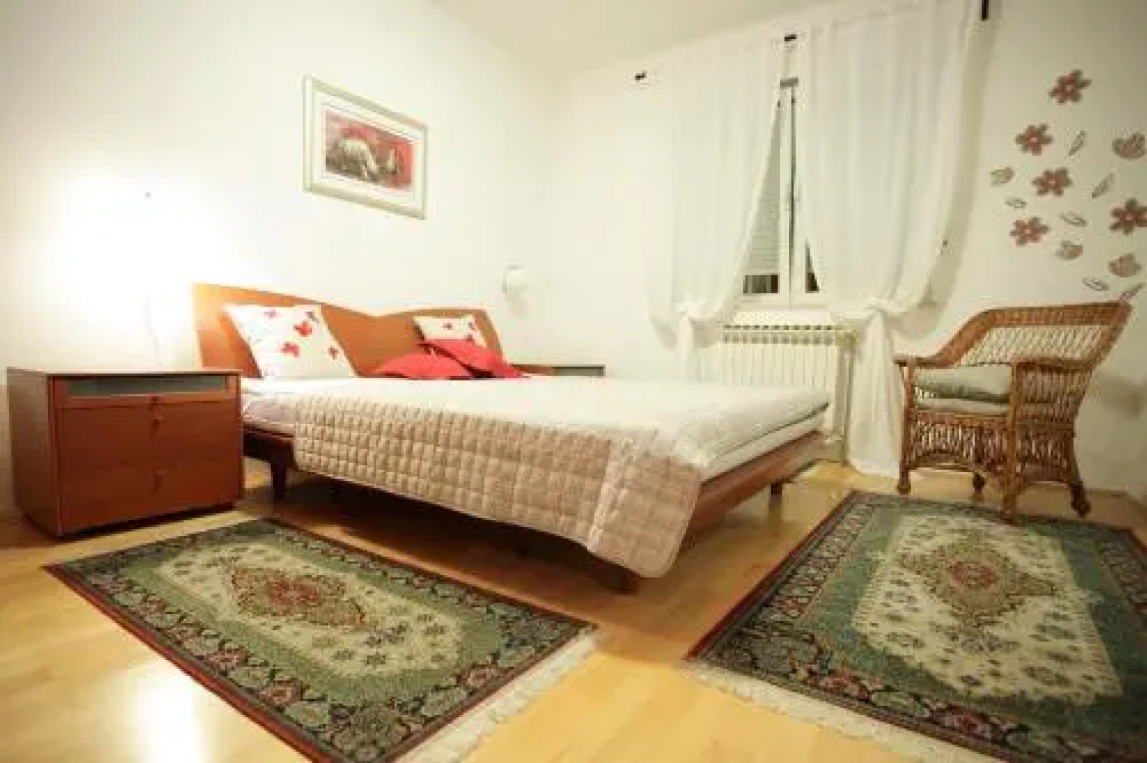 Bonus Apartments