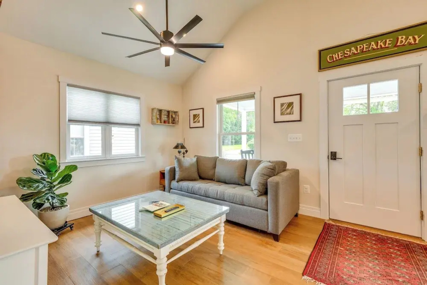 Modern Solomons Cottage Rental - Walk to Island!