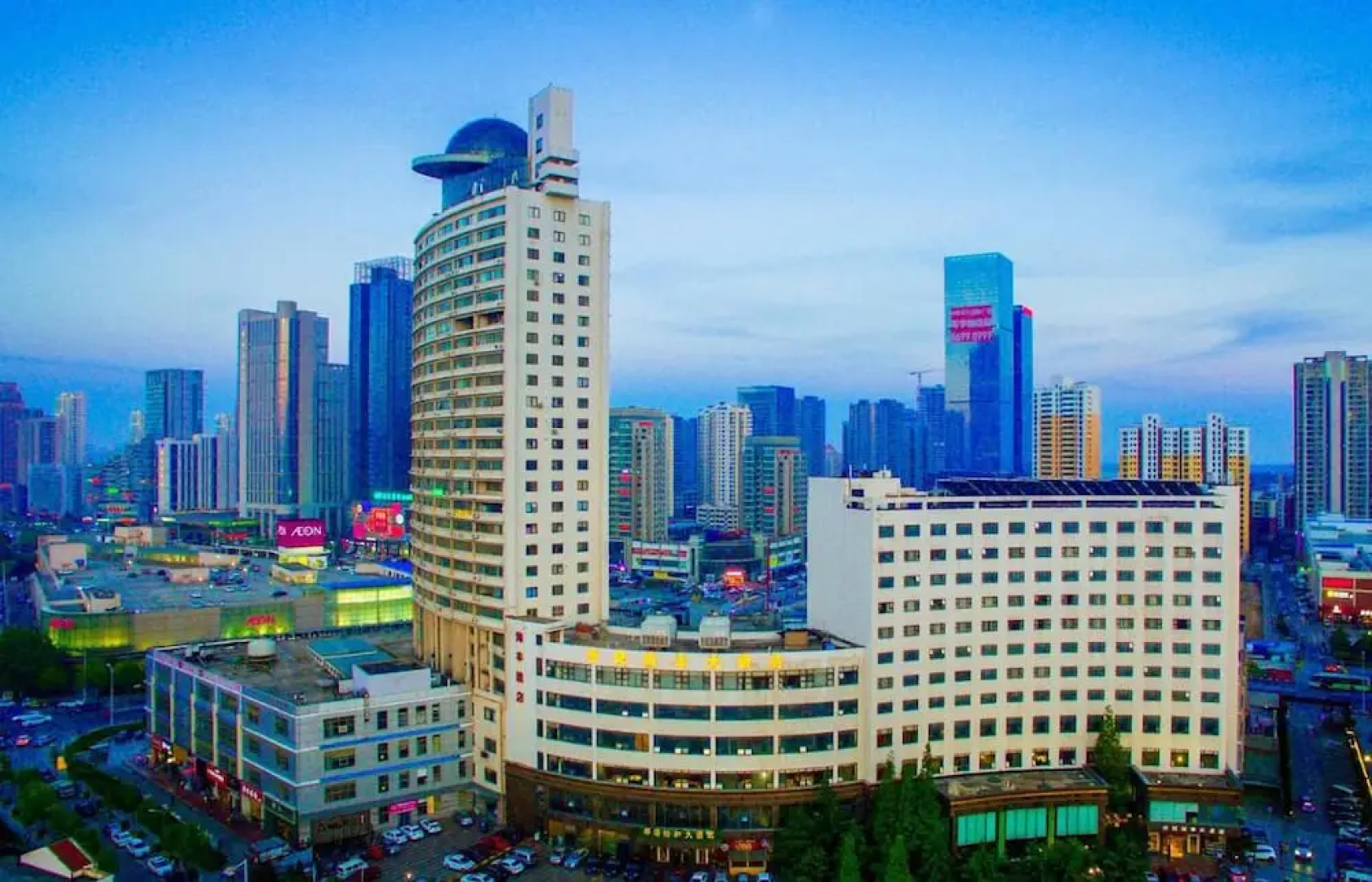 Qingdao Great Tang Harvest Hotel