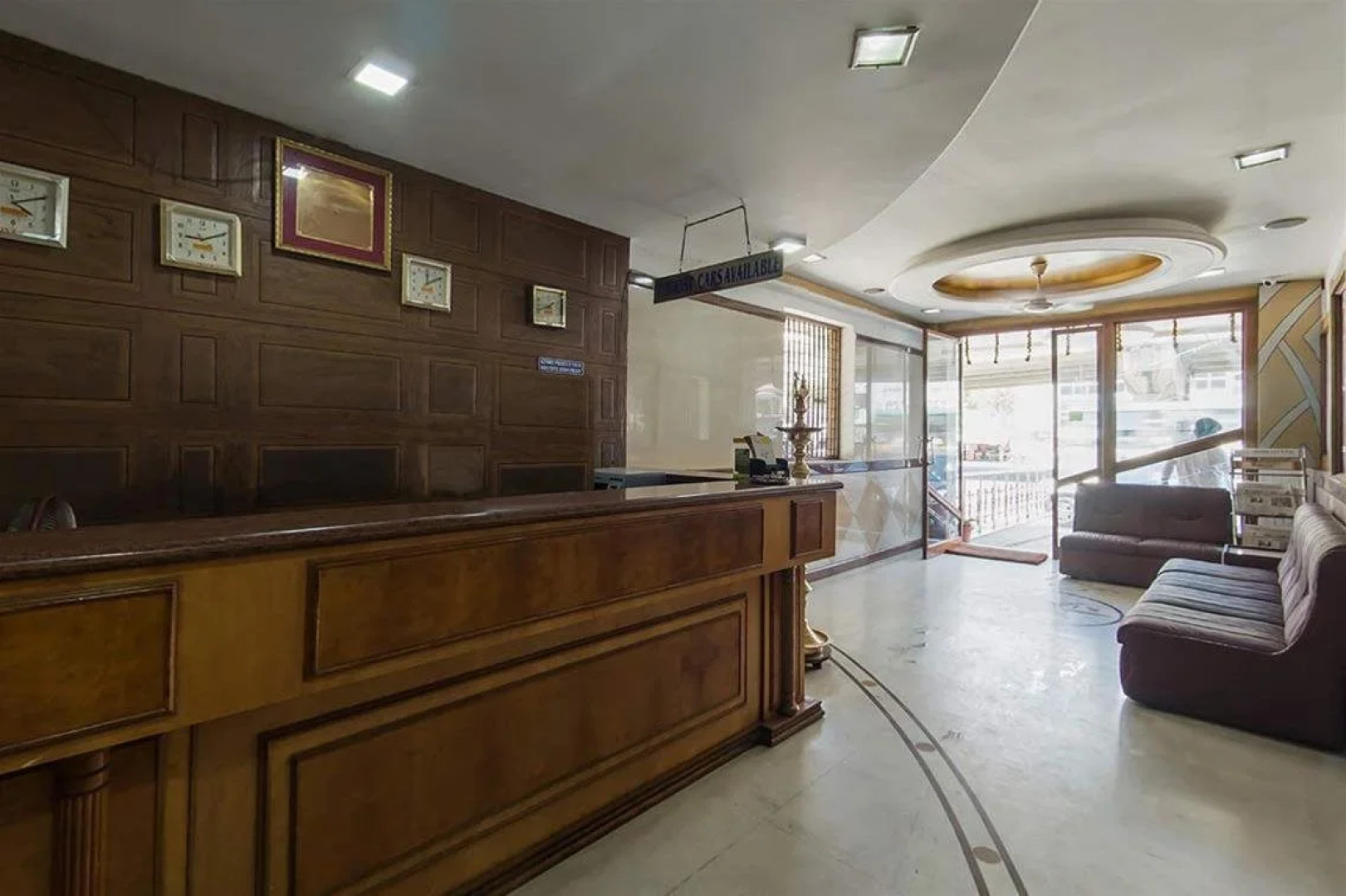 Hotel Aryaas Ressidence