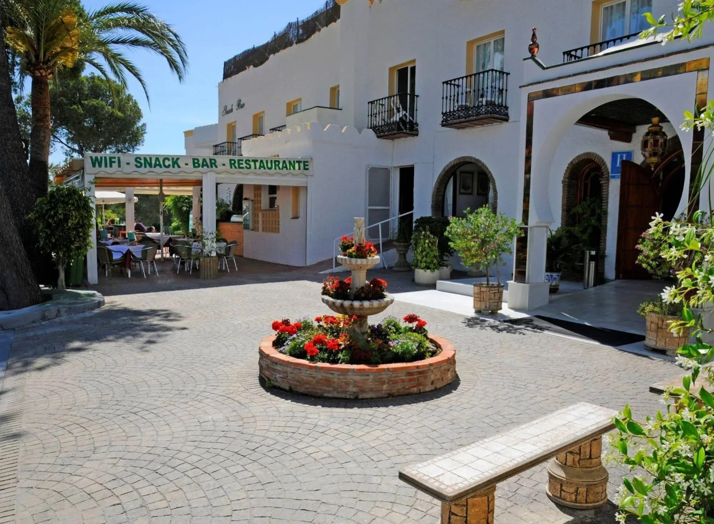 Nerja Club by Dorobe Hotels