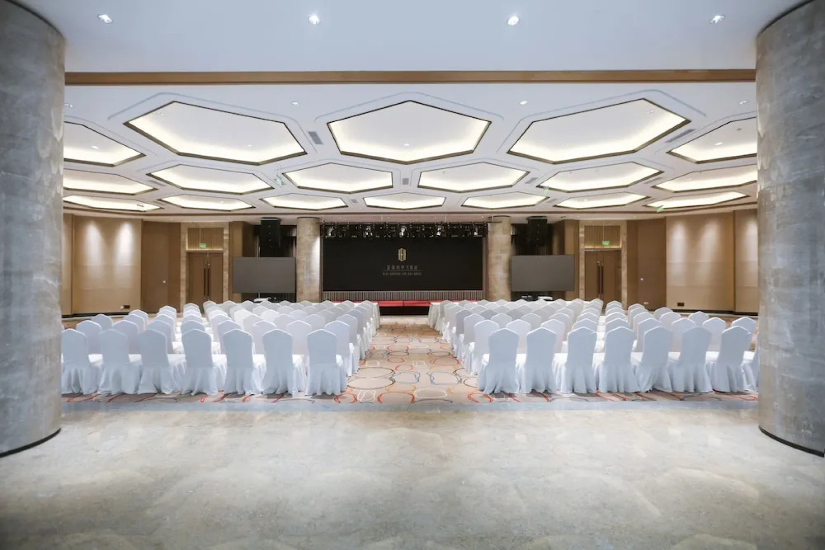 Hainan Blue Horizon Jun Hua Hotel