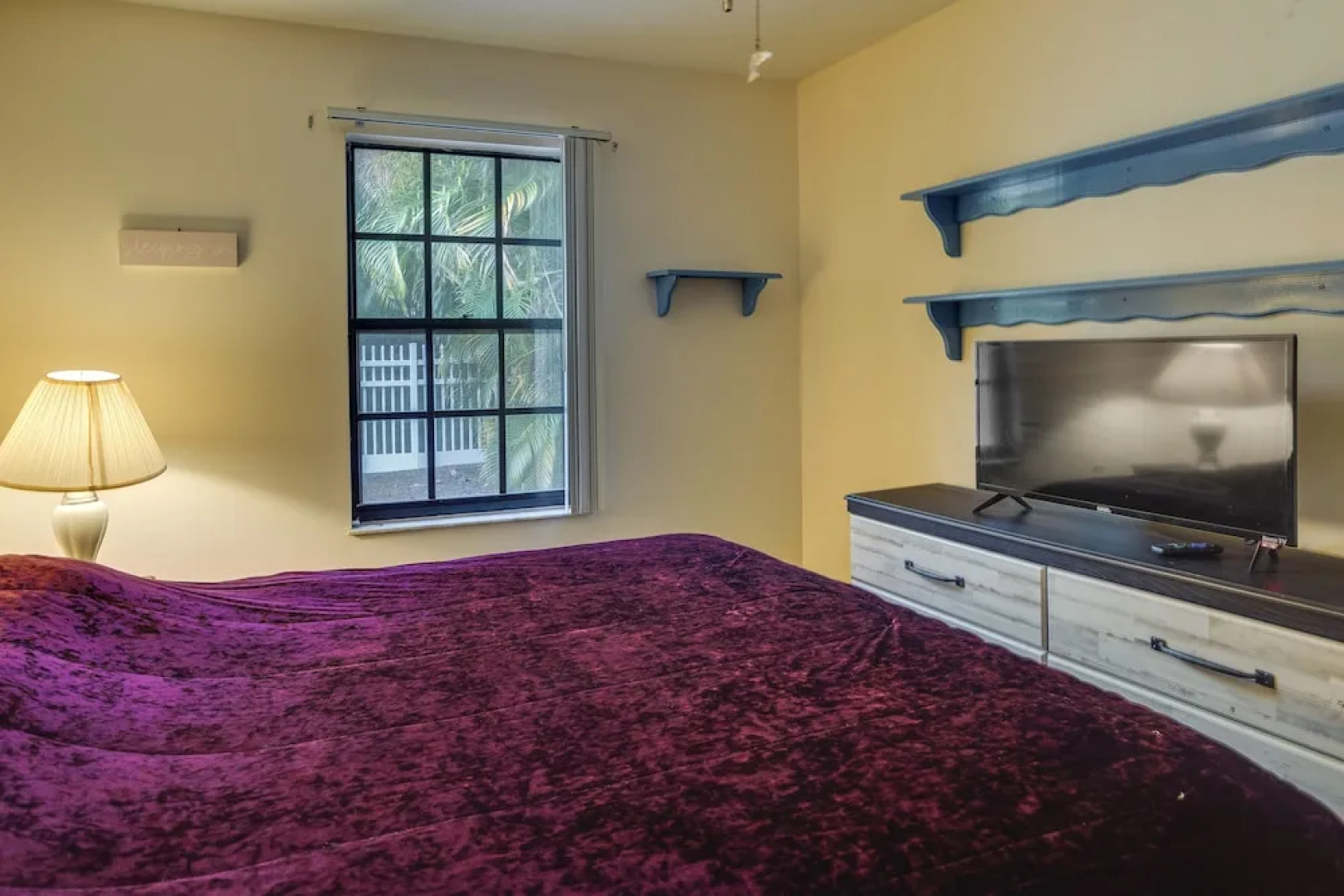 Riverfront Port St Lucie Home: Hot Tub + Dock!