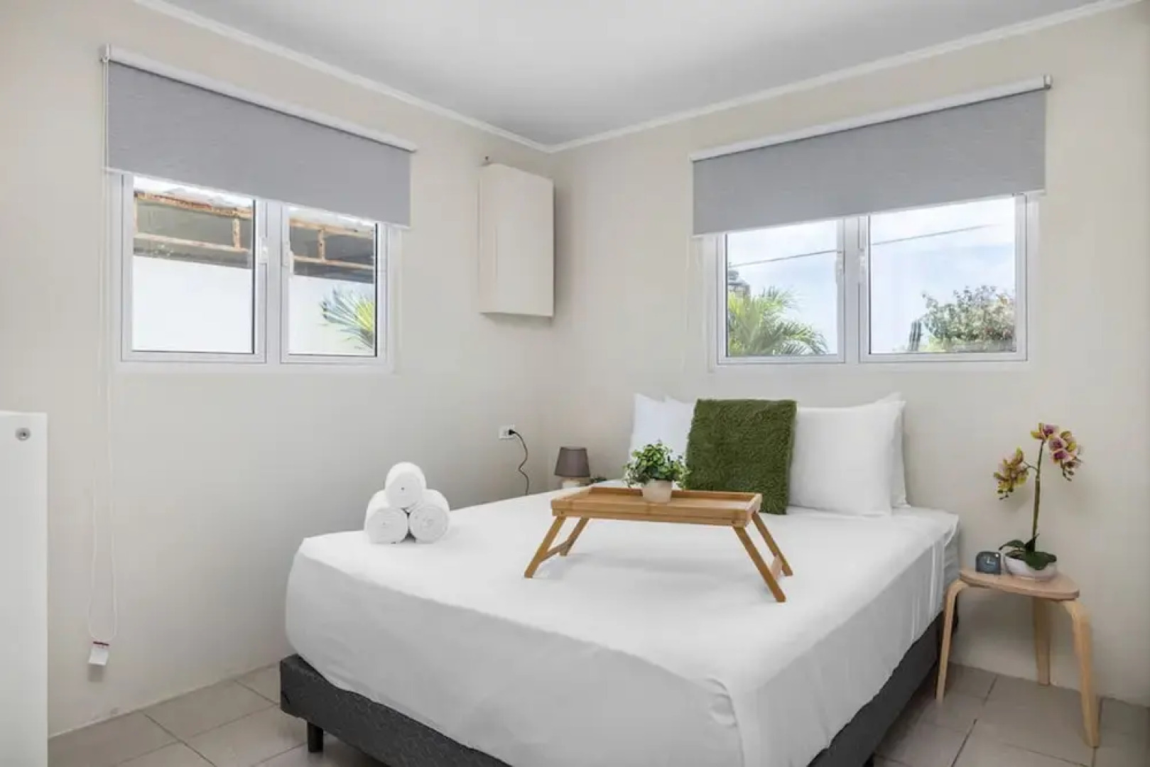 Lovely 3br2ba w Wifi Parking in Central Location