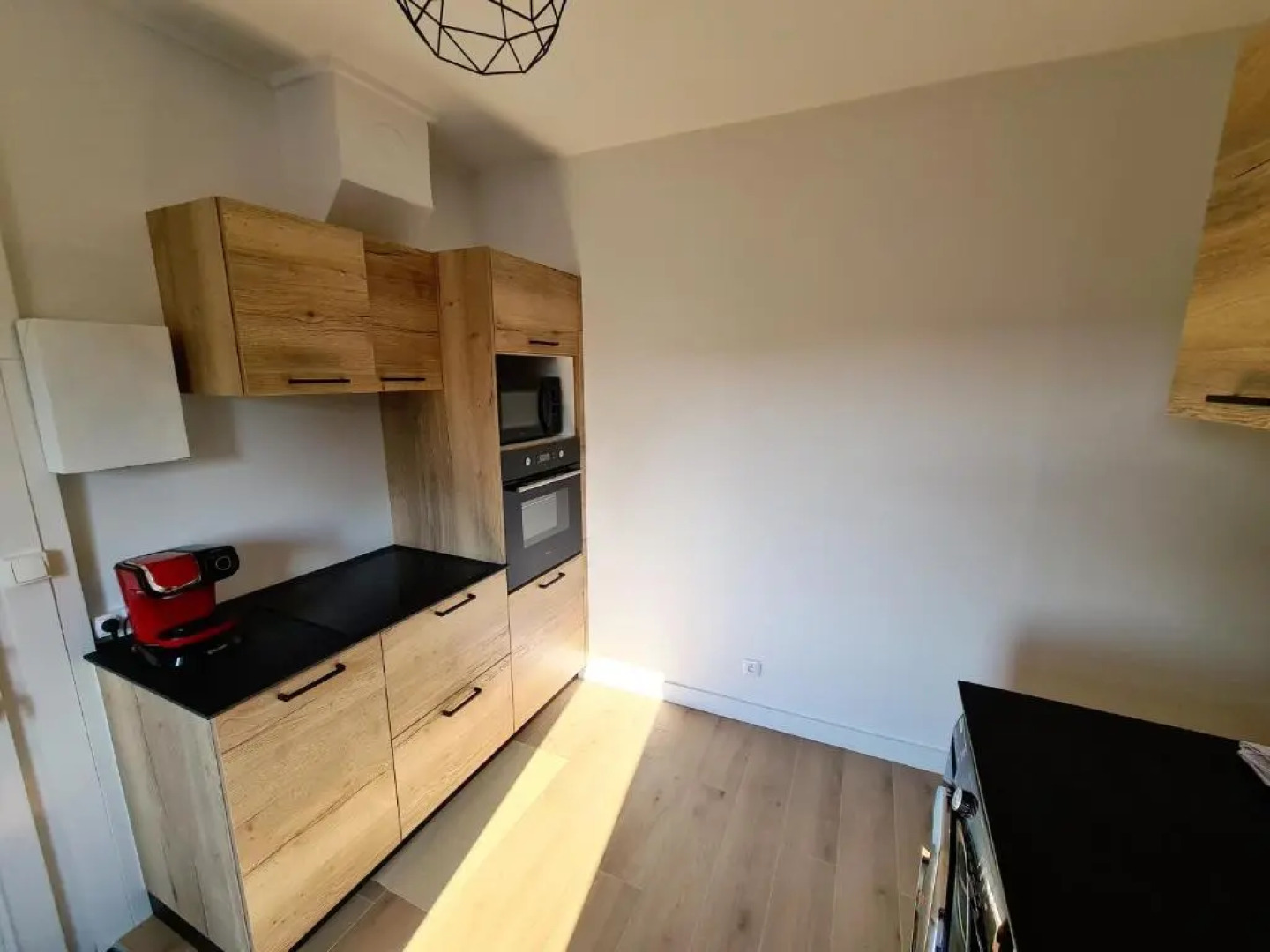 L'industriel, Spacieux T2 Refait a Neuf