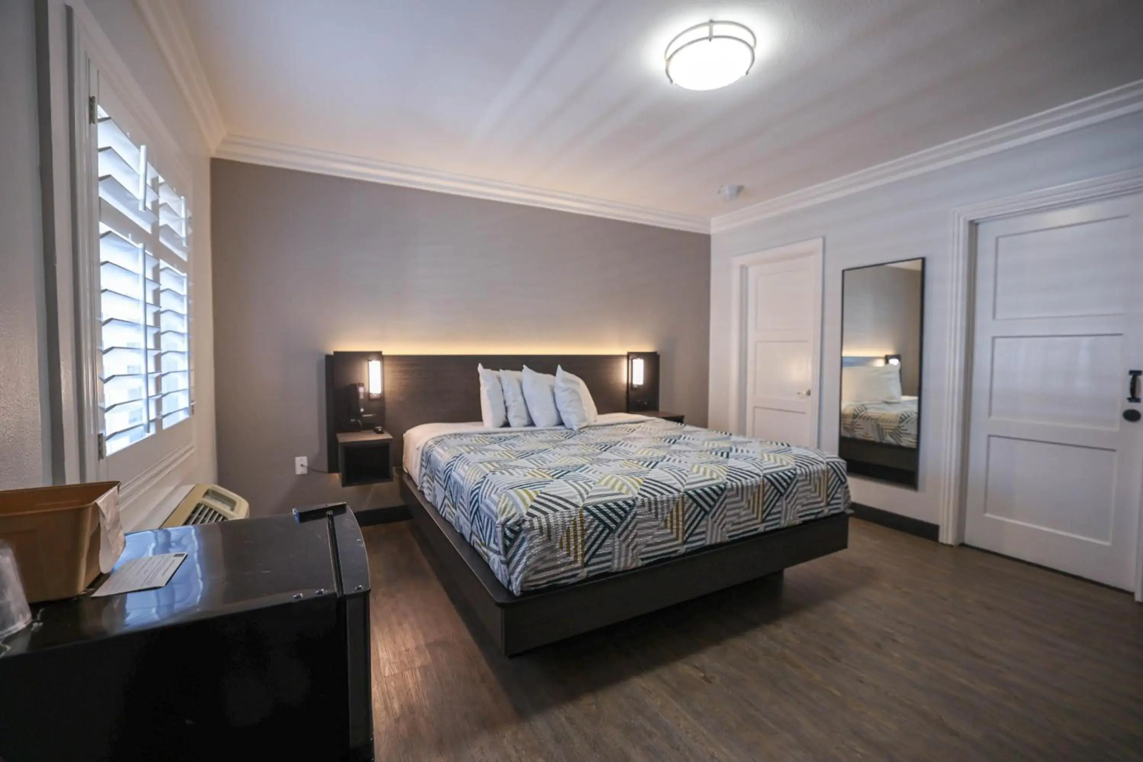 Motel 6 Tustin, CA – Orange County