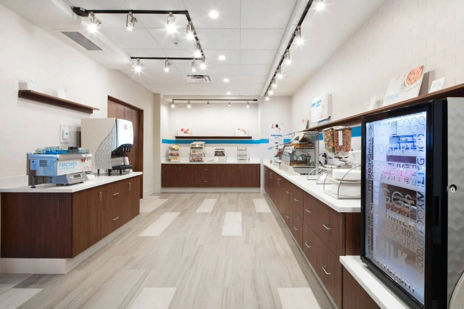 Holiday Inn Express & Suites East Peoria - Riverfront by IHG