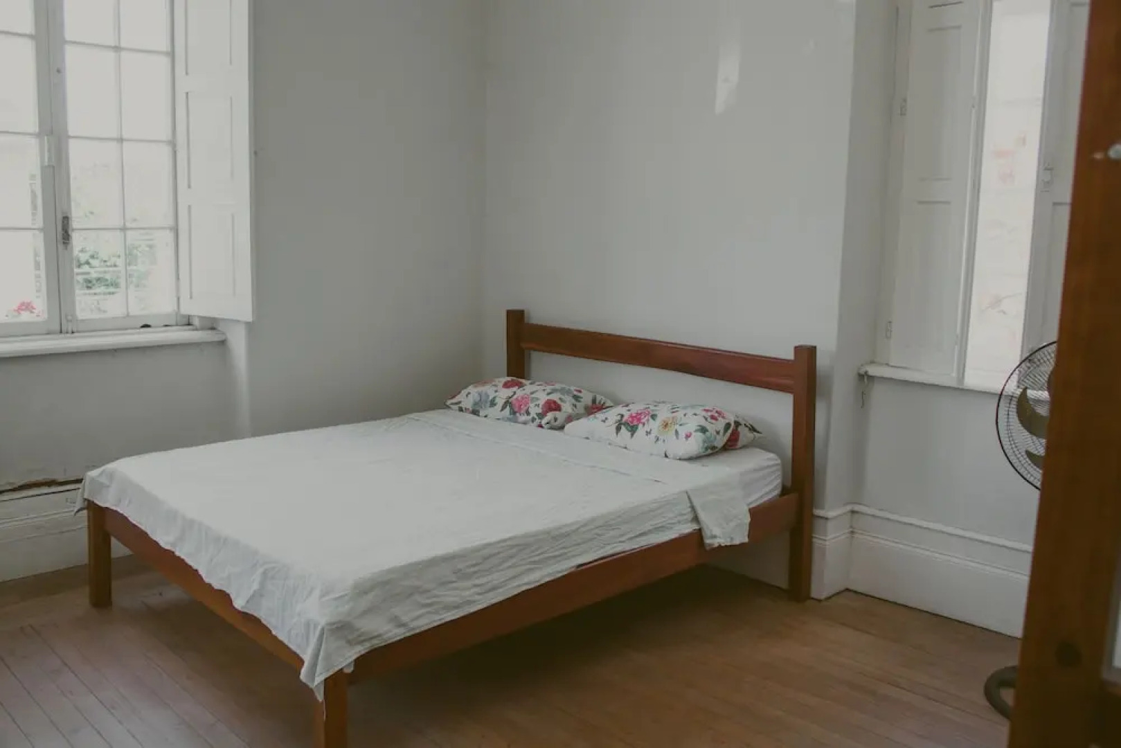 Vila Santa Eulália Hostel