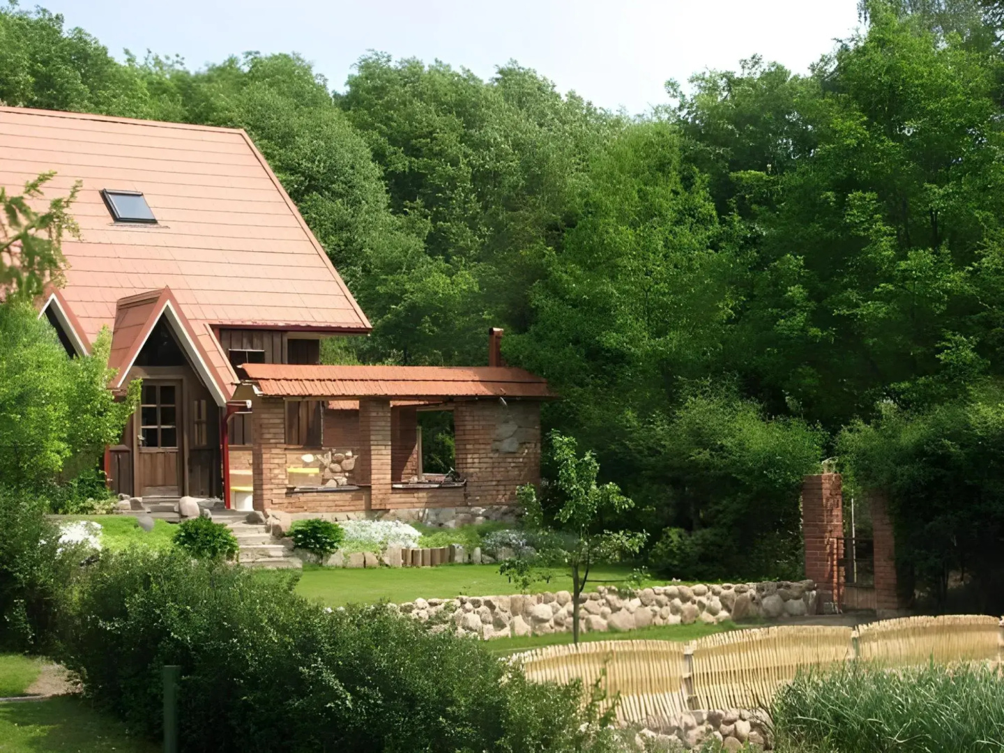 A.Ašmonienes Guest House
