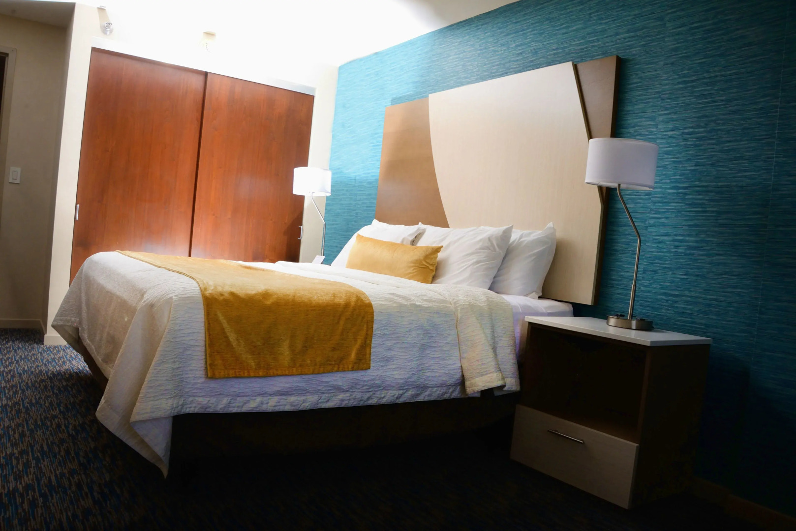 Illinois Beach Hotel