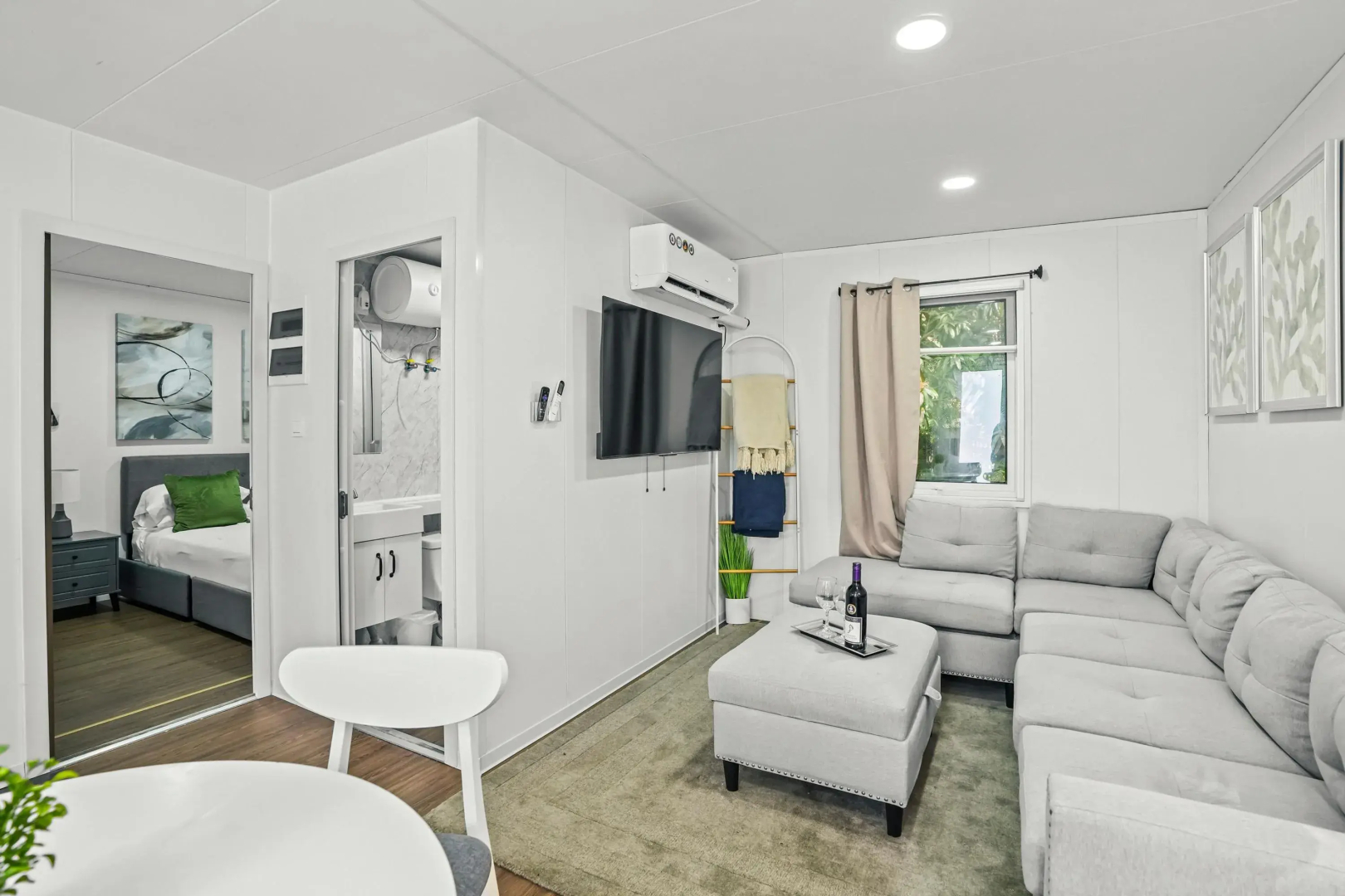 2BR Tiny Farm Home IN Fort Lauderdale