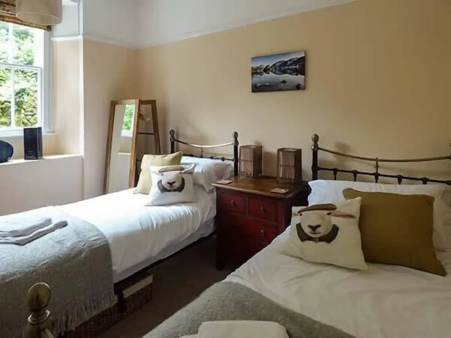 White Moss, Wood Close