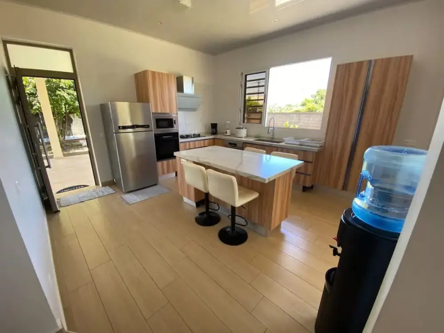 Fare Avea in Mahina With 3 Bedrooms and 2 Bathrooms