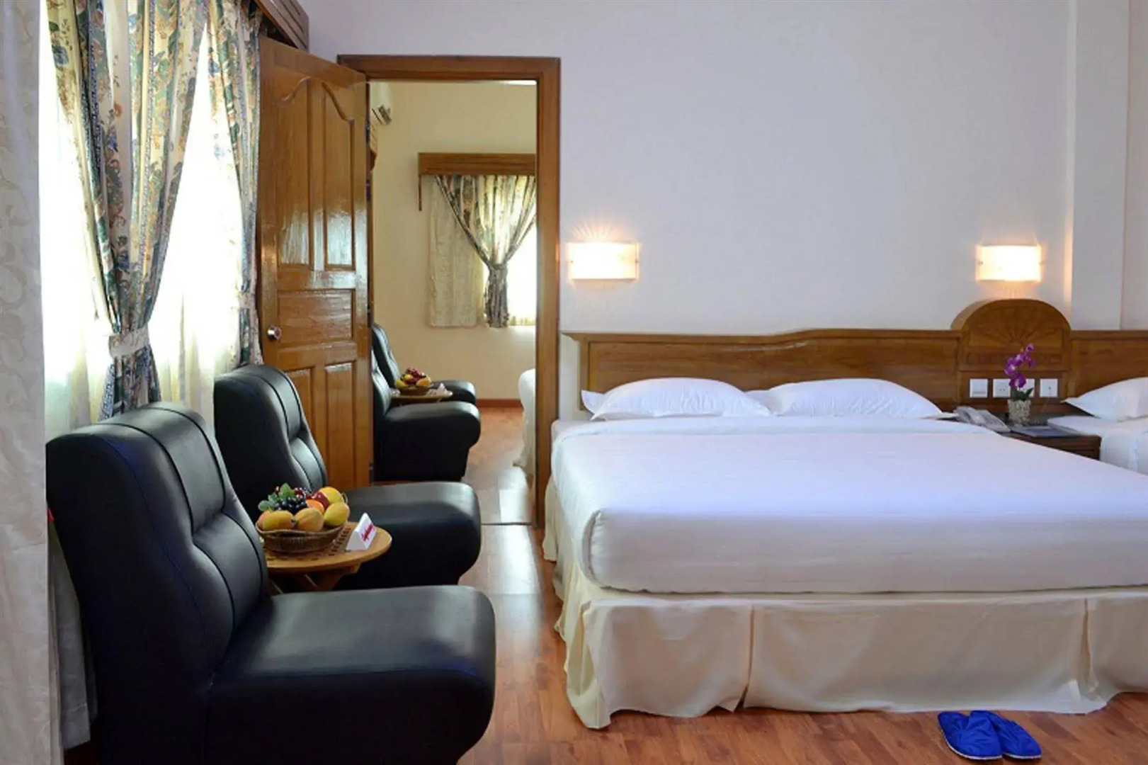 Excel River View Hotel