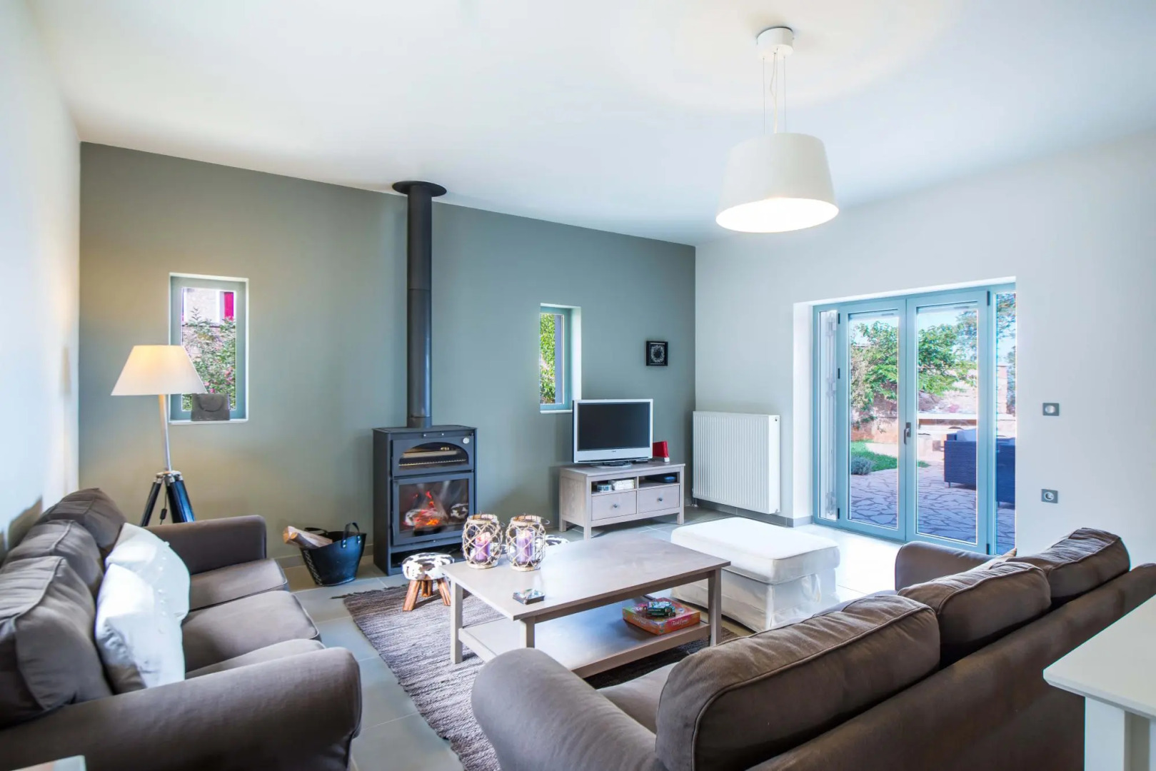 VILLA SERENIS | mountain & sea @ 1,5hr from Athens