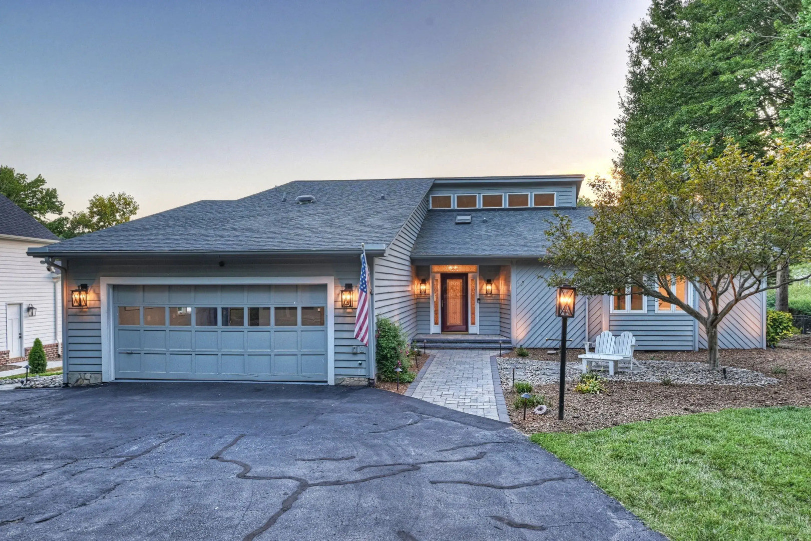 Sip, Sip Away by Avantstay Pool + Hot Tub