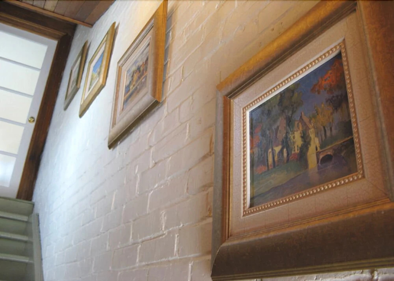 St. Vincent Row Suites