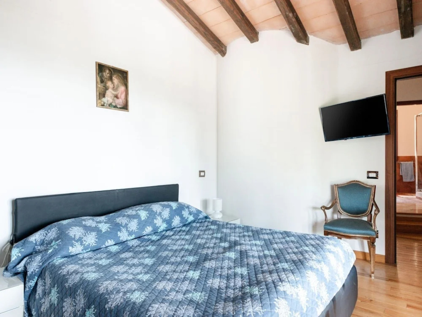 Your Roman Base: Garden Villa