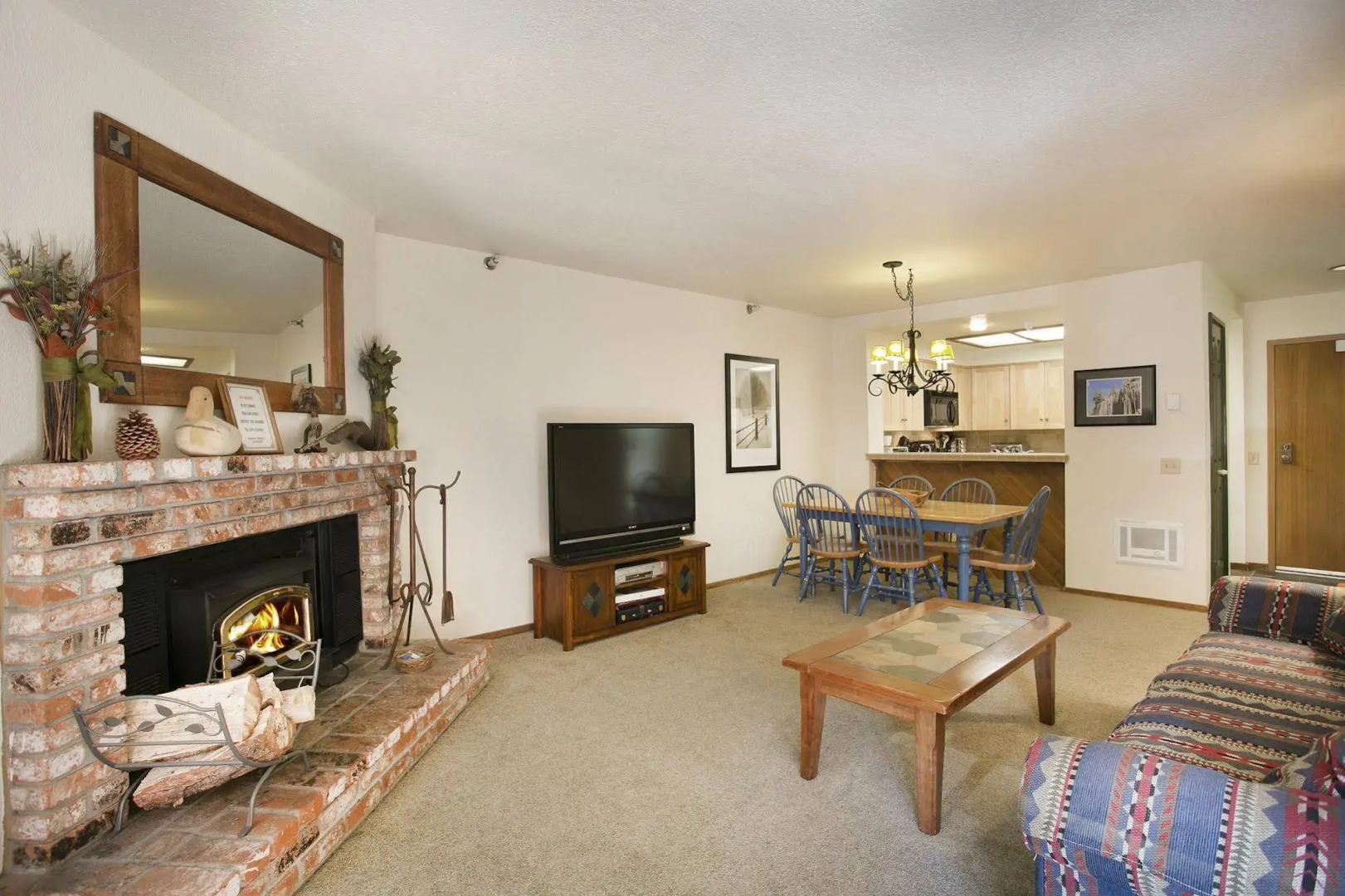 Aspen Creek by 101 Great Escapes