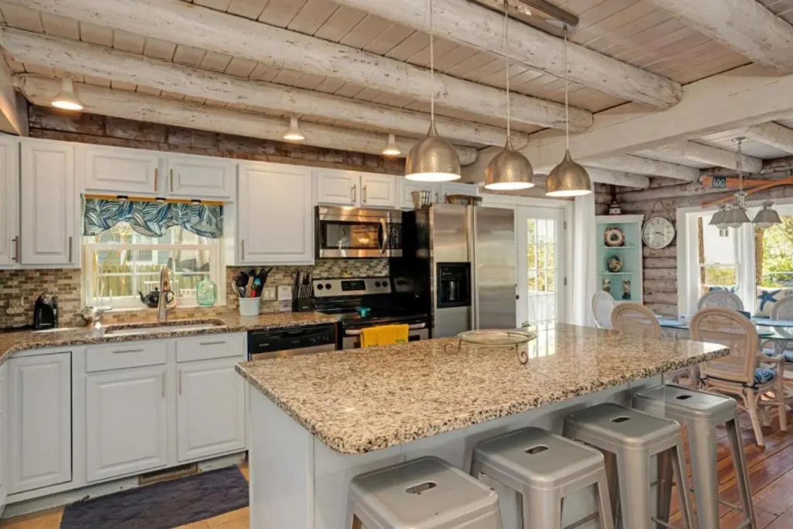 Blue Heaven by Oak Island Accommodations