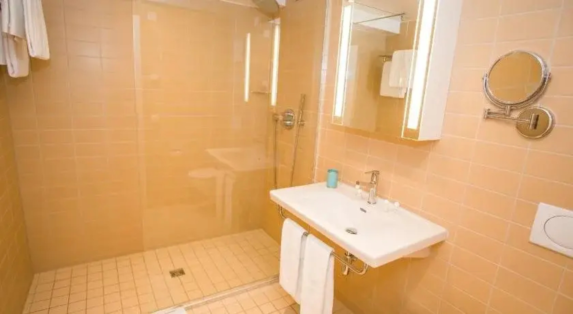 Guest House Le Charlot