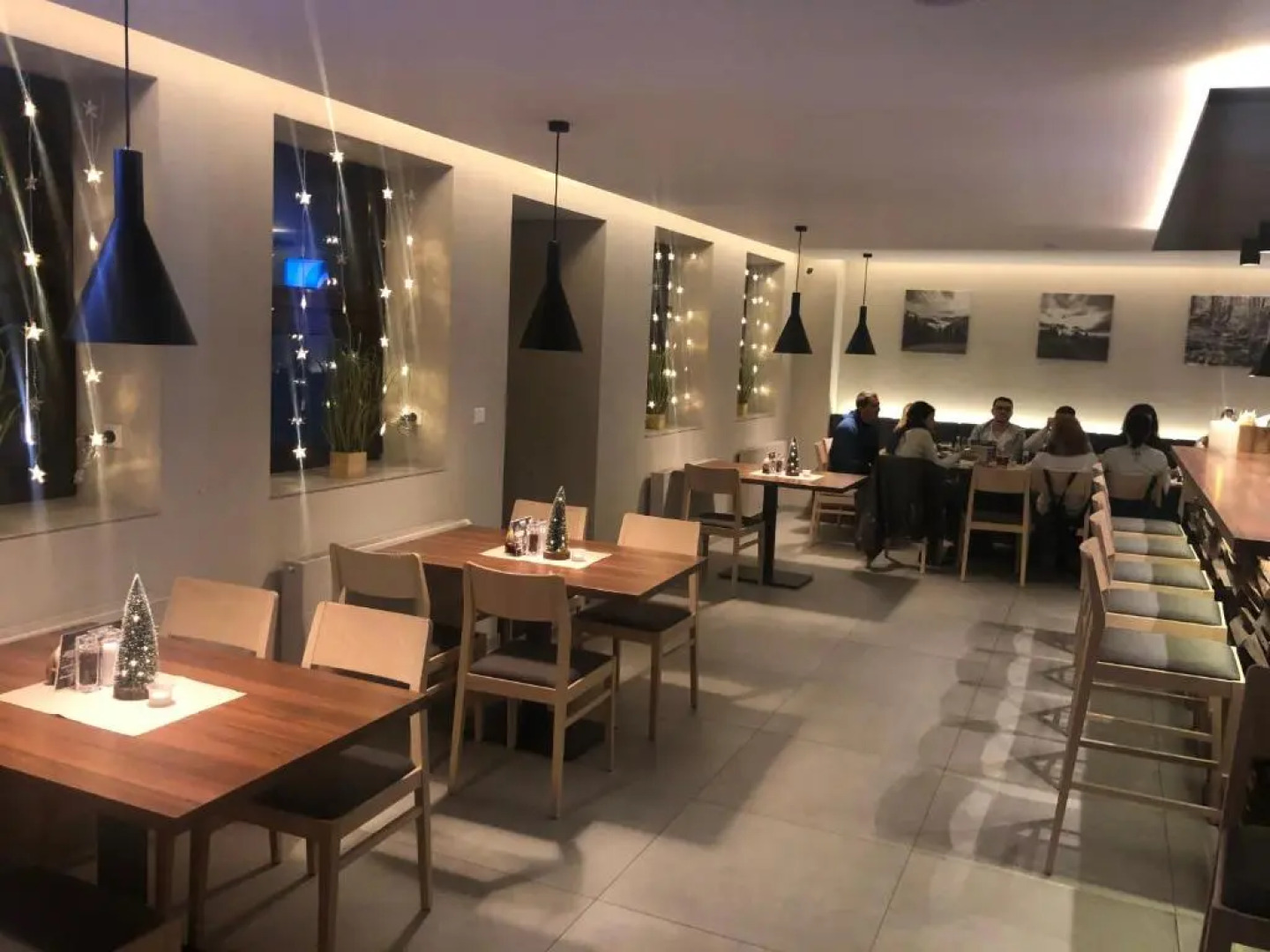 LAGUNA Hotel & Restaurant