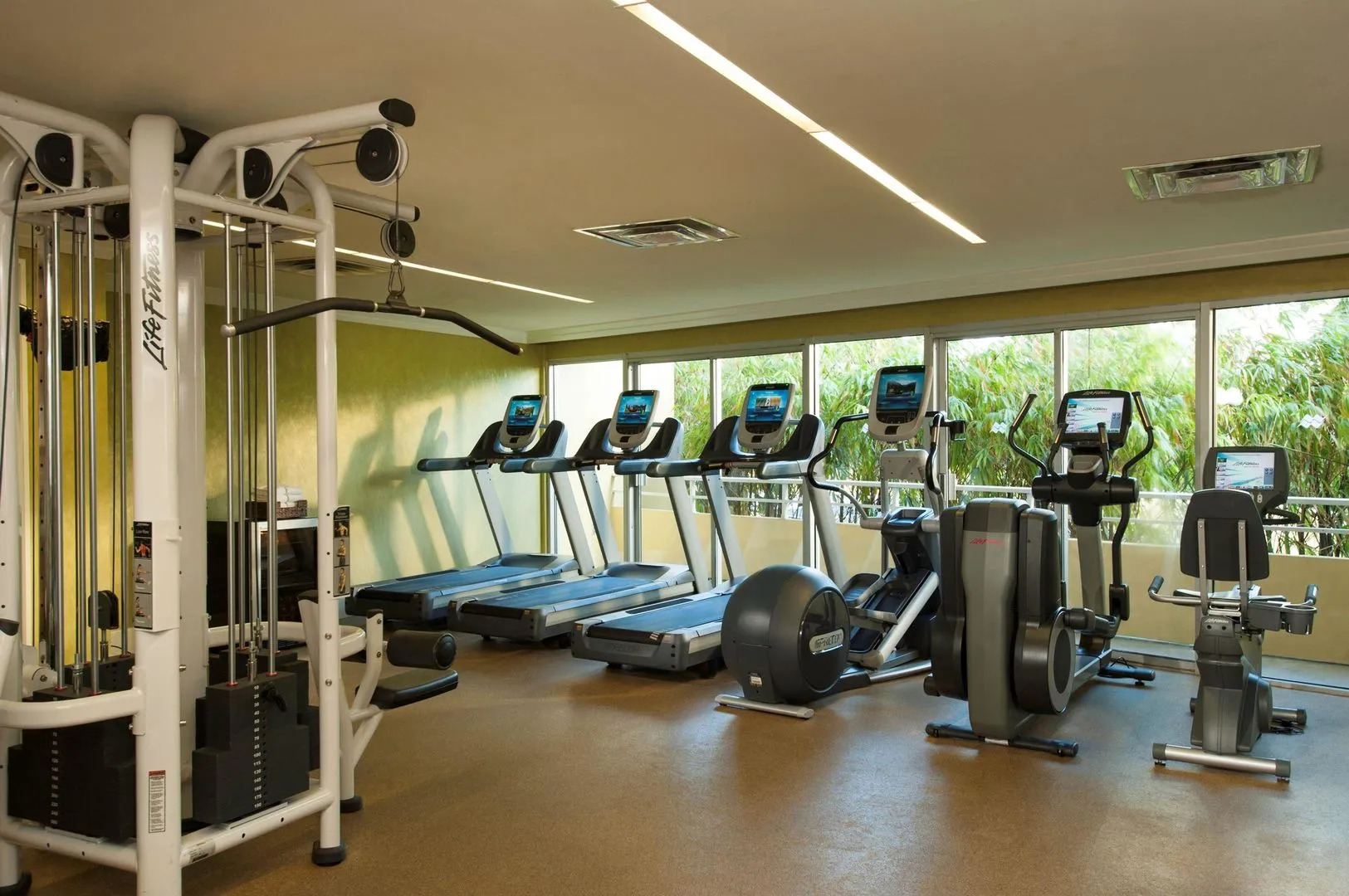 Edgewater Beach Hotel