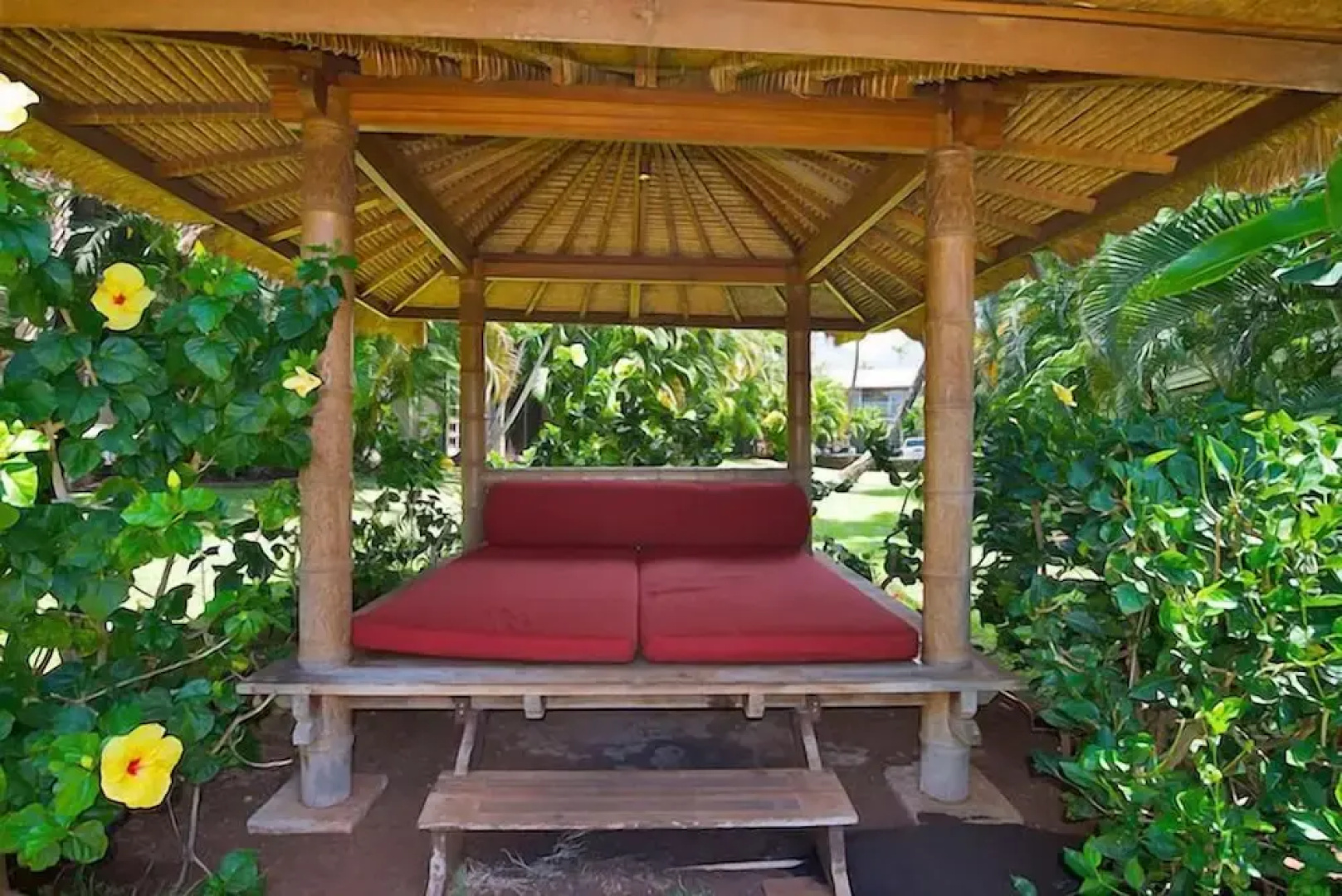 Aina Nalu I109 by RedAwning