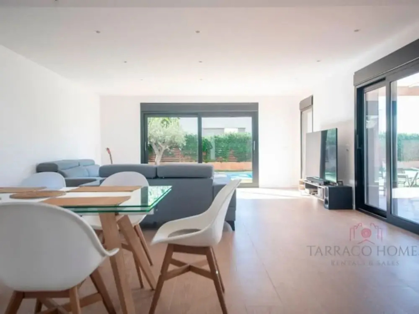 Th130 Villa Moderna Golf y Playa