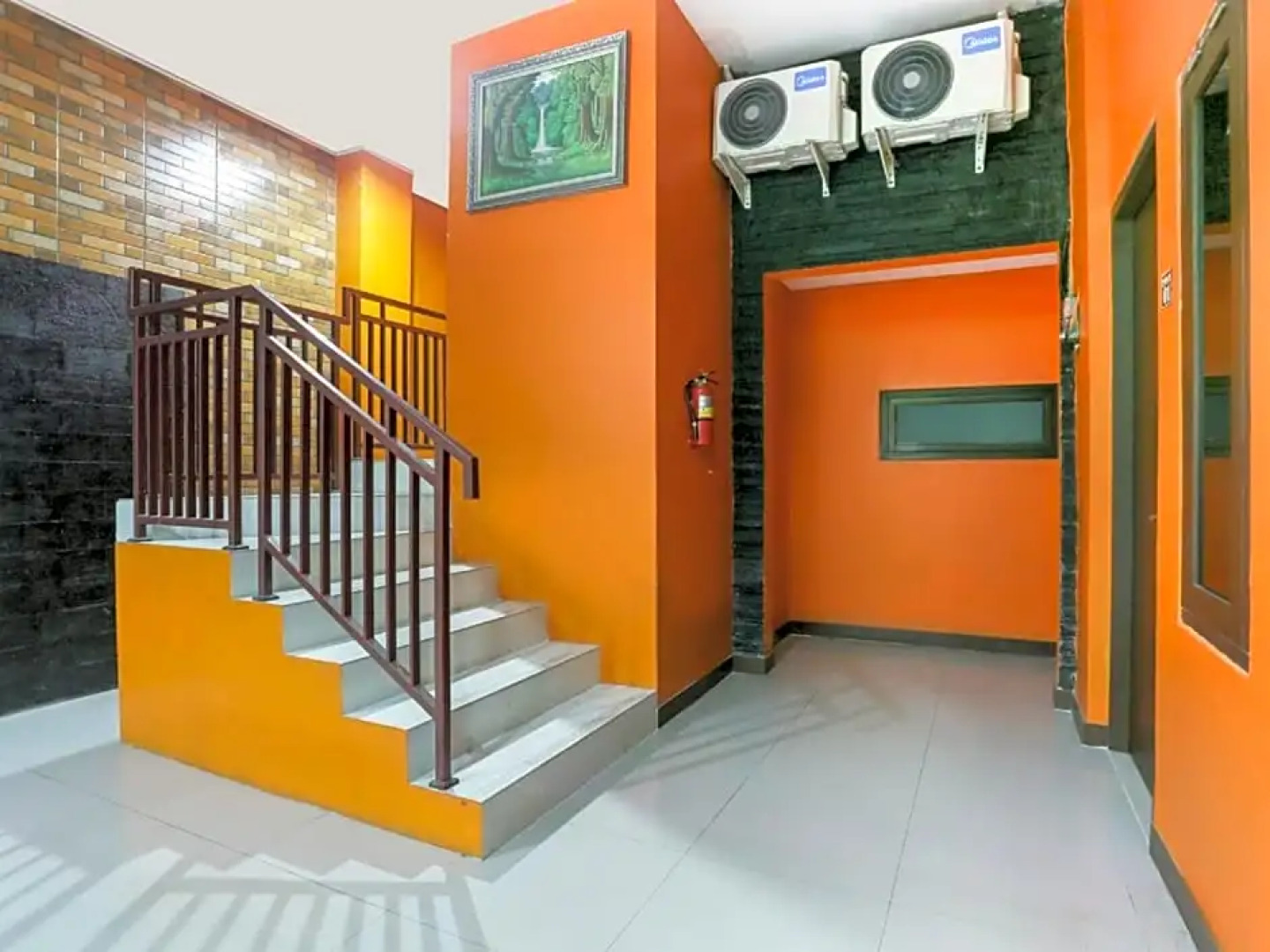 OYO Life 3520 Indoniaga Palace