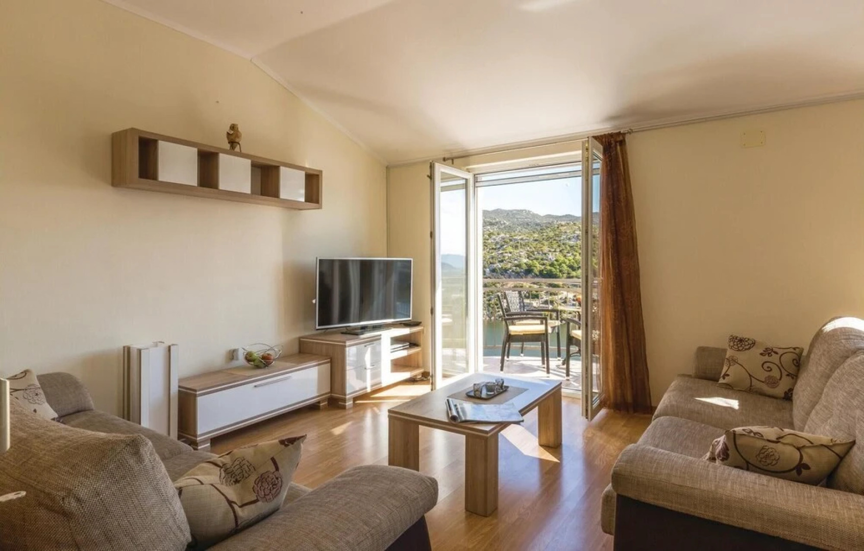 Stunning Apartment in Birine With 3 Bedrooms and Wifi