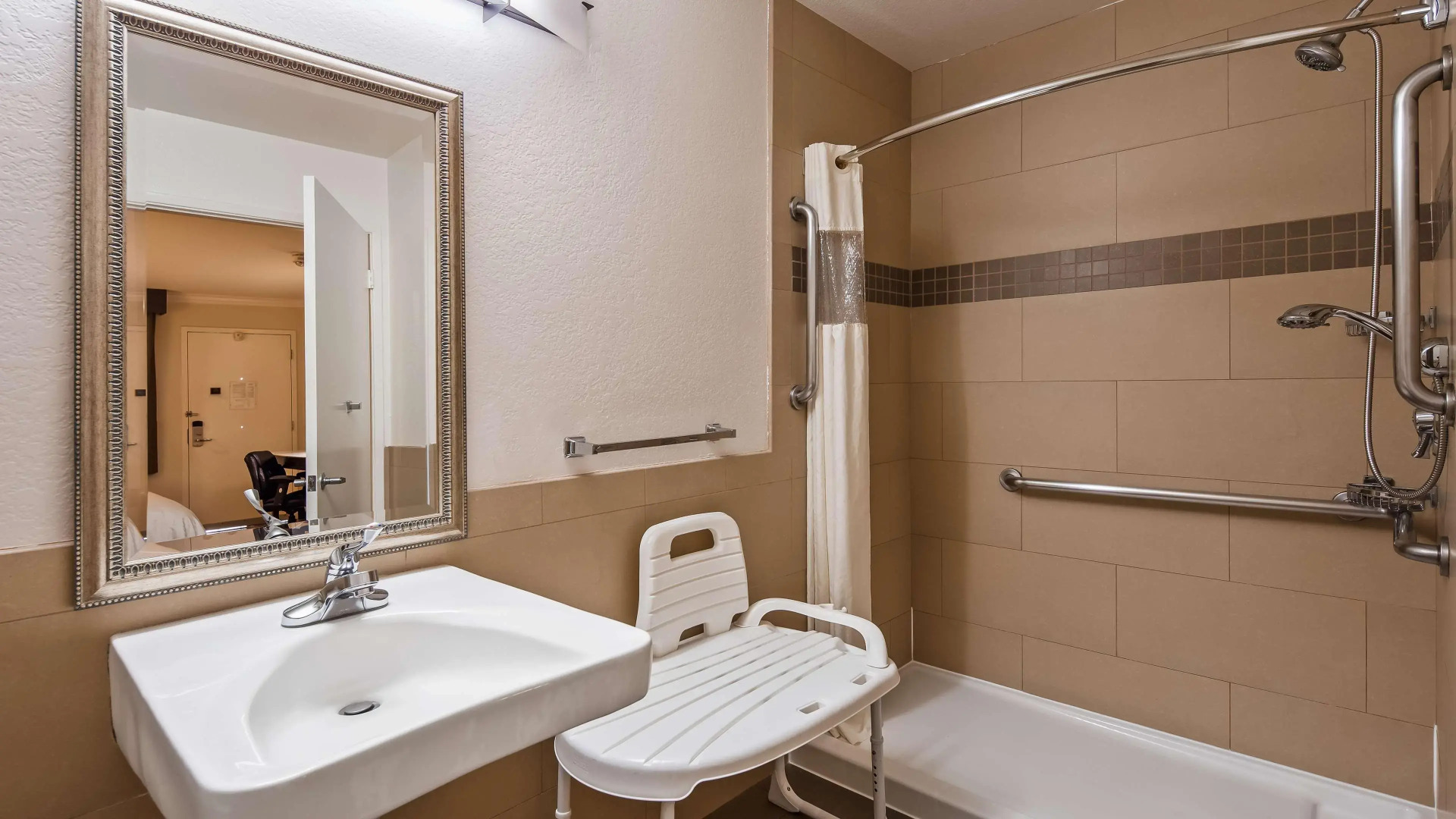 Best Western Plus Orange County Airport North