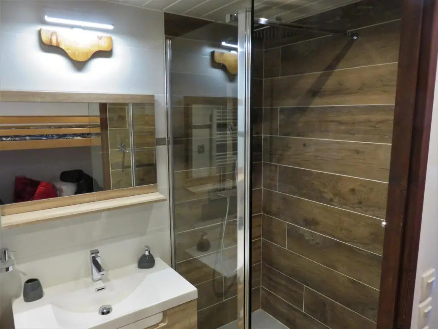 Pensée Des Alpes 2 Etoiles Ski and Spa