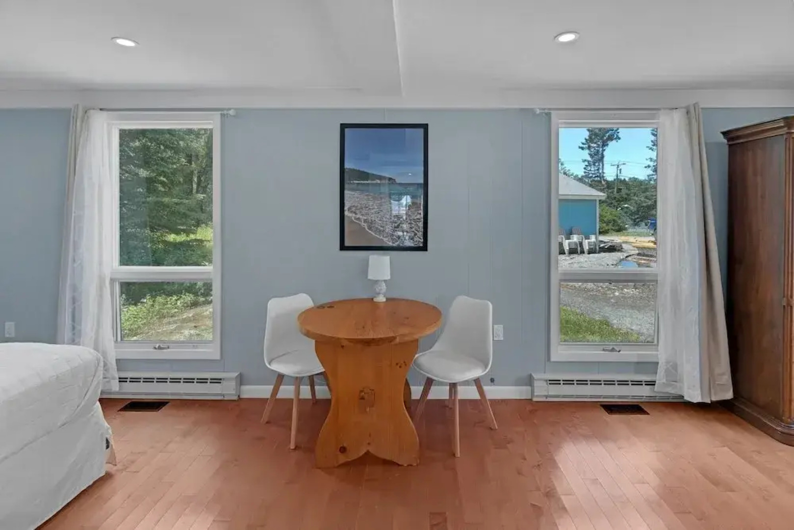 Waterfront Retreat With Stunning Views 3 Bedroom Home