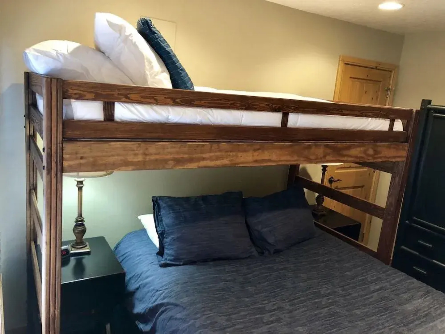 2BR Empire House Condo by RedAwning