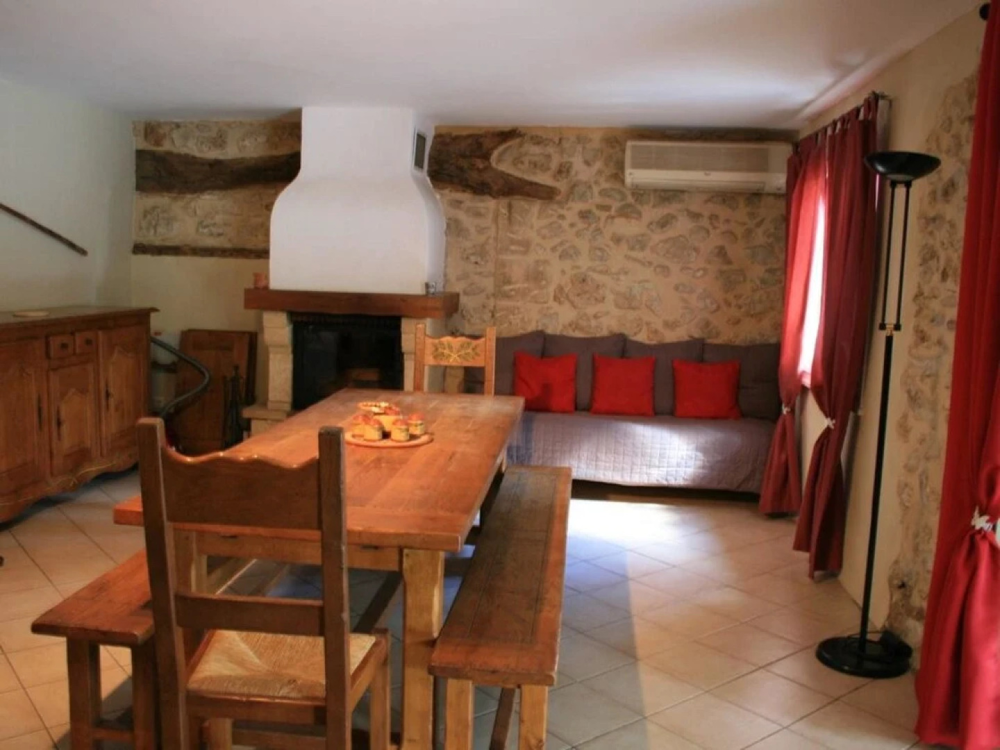 House With 3 Bedrooms in Saint-victor-la-coste, With Pool Access, Encl