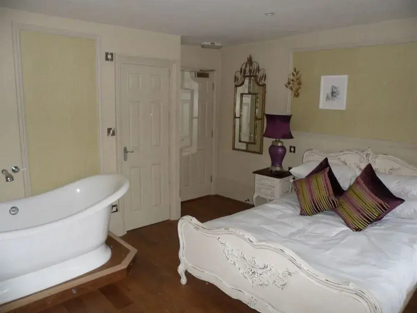 No.64 at the Joiners