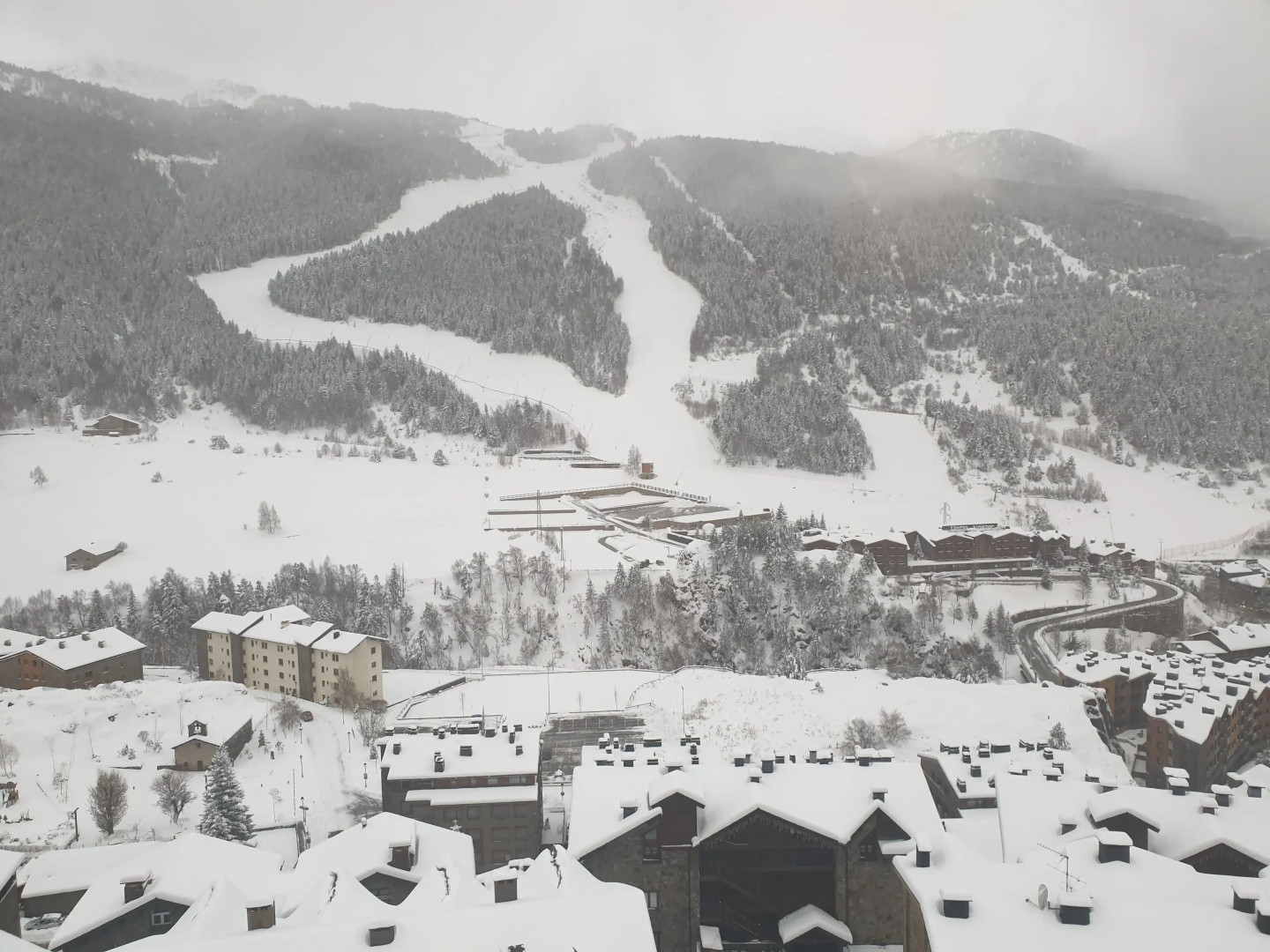 Ski Andorra Tarter Chalet Lodge