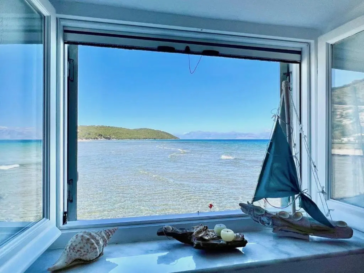 Apraos Beachfront Studio